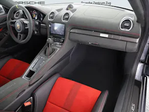 Porsche 718 Spyder RS