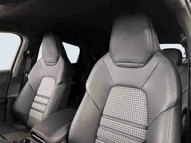 Porsche Cayenne GTS Coupé