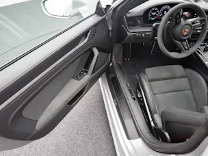 Porsche 911 Carrera GTS