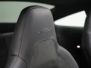 Porsche 911 Carrera GTS