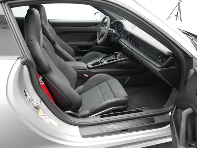 Porsche 911 Carrera GTS