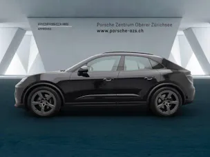 Porsche Macan 4