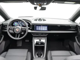 Porsche Macan 4