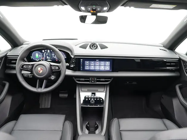 Porsche Macan 4