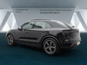 Porsche Macan 4