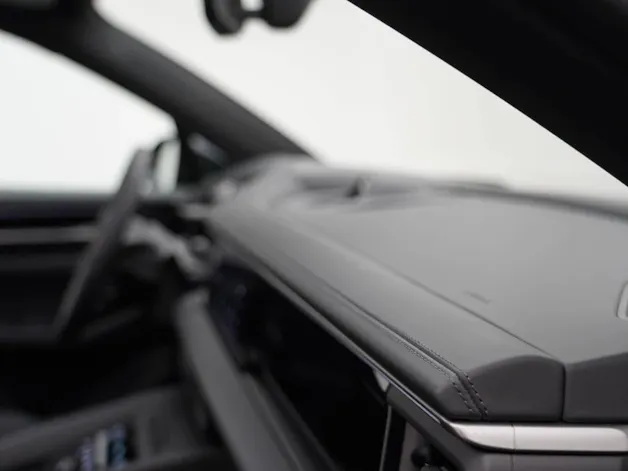 Porsche Macan 4