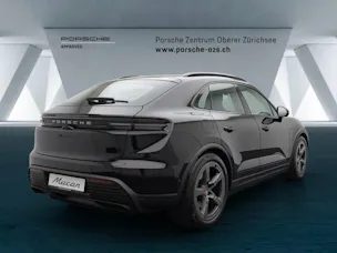 Porsche Macan 4