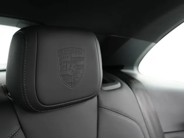 Porsche Macan 4