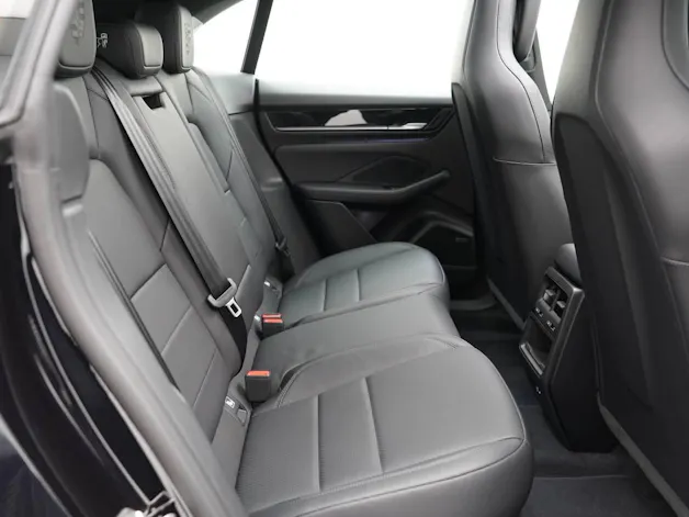 Porsche Macan 4