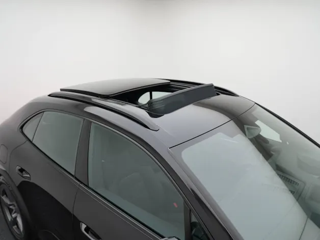 Porsche Macan 4