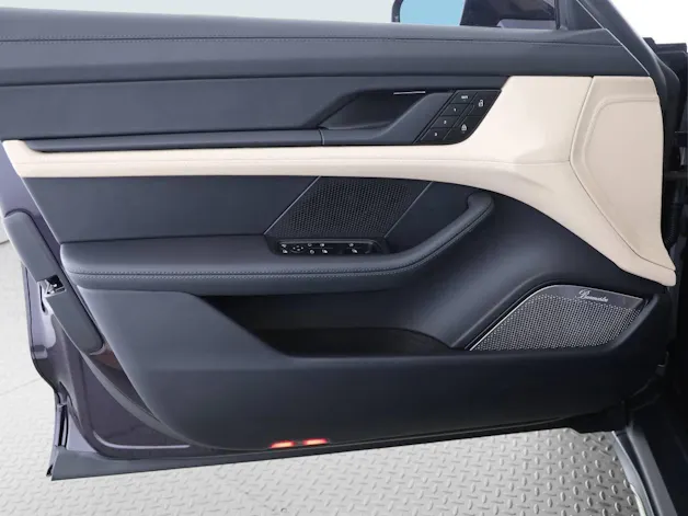 Porsche Taycan Turbo Cross Turismo