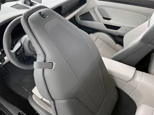 Porsche 911 Carrera 4 GTS Cabriolet