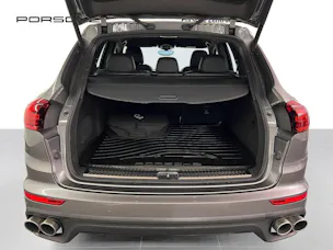 Porsche Cayenne S E-Hybrid