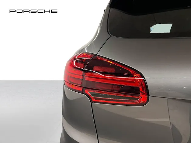 Porsche Cayenne S E-Hybrid