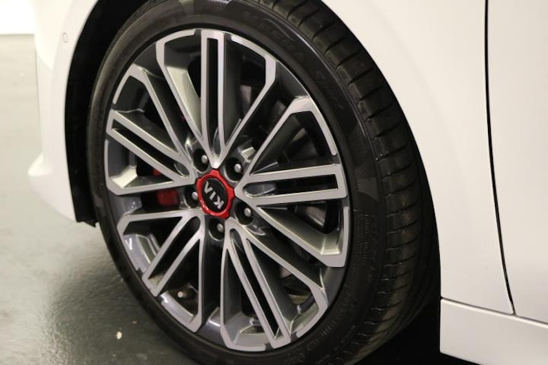 Vehicle image KIA CEED