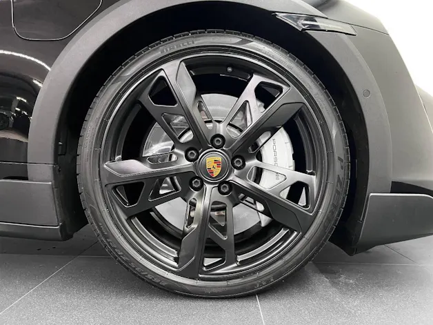 Porsche Taycan Turbo Cross Turismo