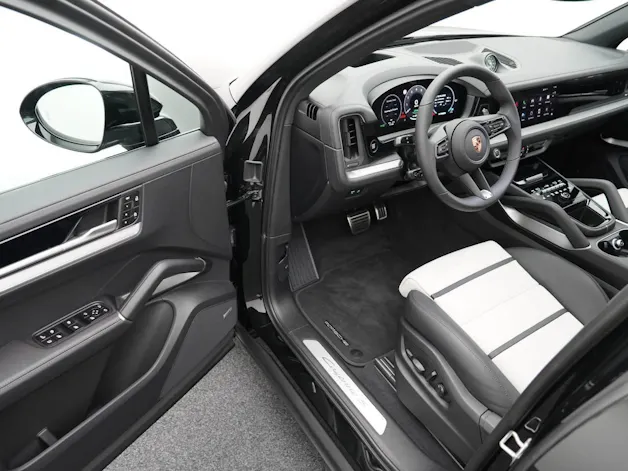Porsche Cayenne S E-Hybrid
