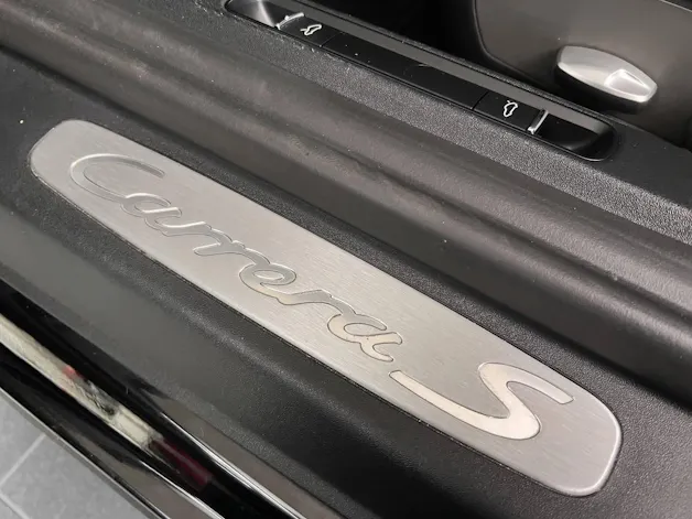 Porsche 911 Carrera S Cabriolet