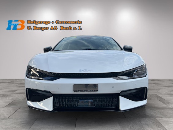 First vehicle image First vehicle image