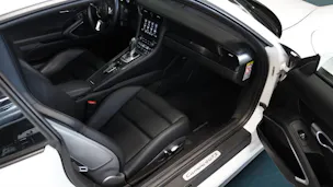 Porsche 911 Carrera 4 GTS