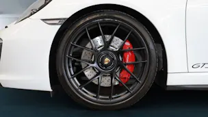 Porsche 911 Carrera 4 GTS
