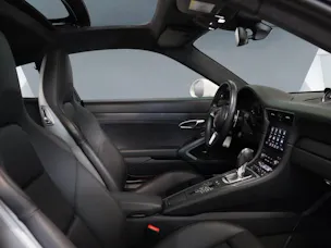 Porsche 911 Carrera 4 GTS