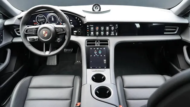 Porsche Taycan 4S Cross Turismo