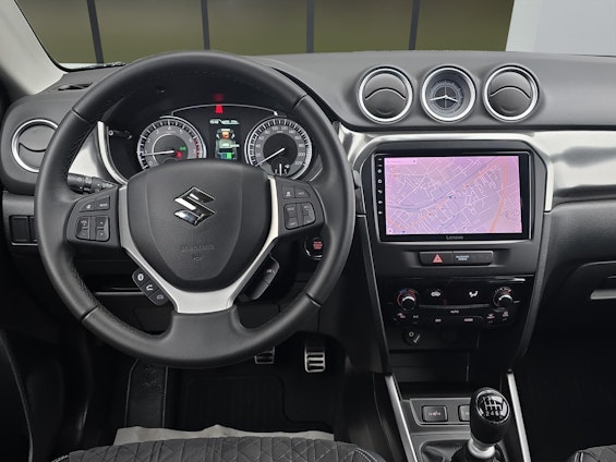 Vehicle image 10 Vehicle image 10