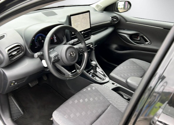 Vehicle image 13 Vehicle image 13