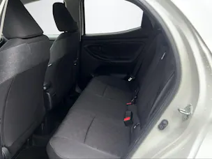 Toyota Yaris 1.5 VVT-i HSD Trend