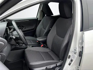 Toyota Yaris 1.5 VVT-i HSD Trend