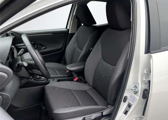 Vehicle image 14 Vehicle image 14