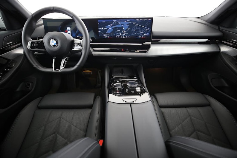Vehicle image BMW 5 SERIES