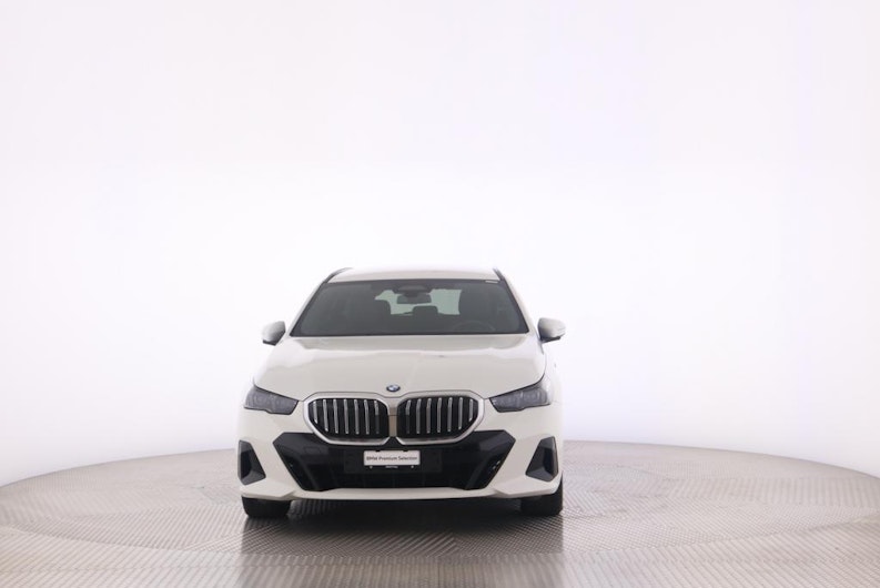 Vehicle image BMW 5 SERIES