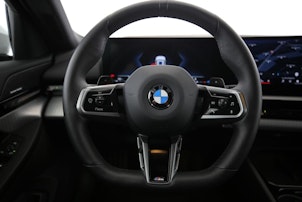 Vehicle image BMW 520d xDrive Touring