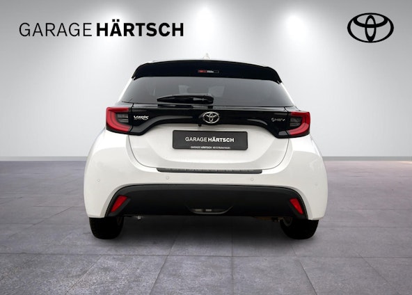 Vehicle image 4 Vehicle image 4