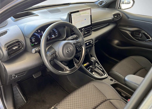 Vehicle image 13 Vehicle image 13