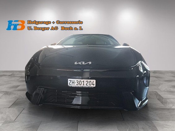 First vehicle image First vehicle image