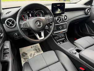 Mercedes-Benz GLA 200 d Swiss Star 4m
