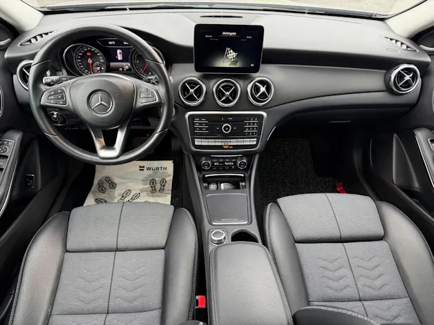 Mercedes-Benz GLA 200 d Swiss Star 4m