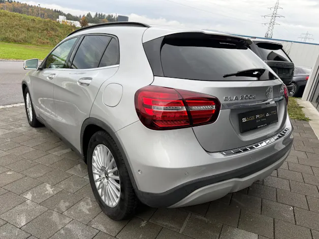 Mercedes-Benz GLA 200 d Swiss Star 4m