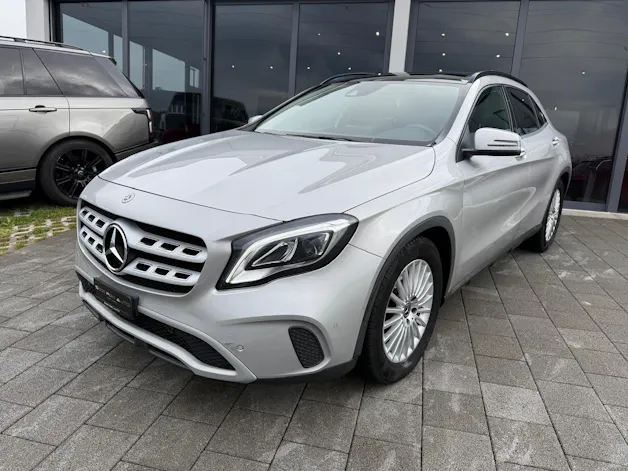 Mercedes-Benz GLA 200 d Swiss Star 4m
