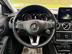 Mercedes-Benz GLA 200 d Swiss Star 4m