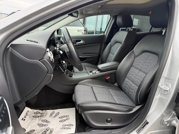 Mercedes-Benz GLA 200 d Swiss Star 4m