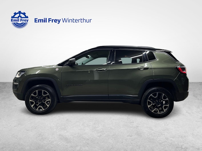 Vehicle image JEEP COMPASS