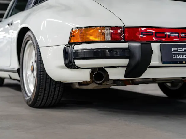 Porsche 911 Carrera T arga