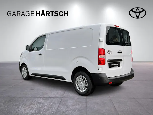 Toyota PROACE Van L1 2.0 D Advanced