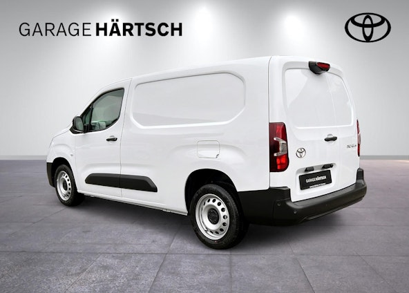 Vehicle image 3 Vehicle image 3