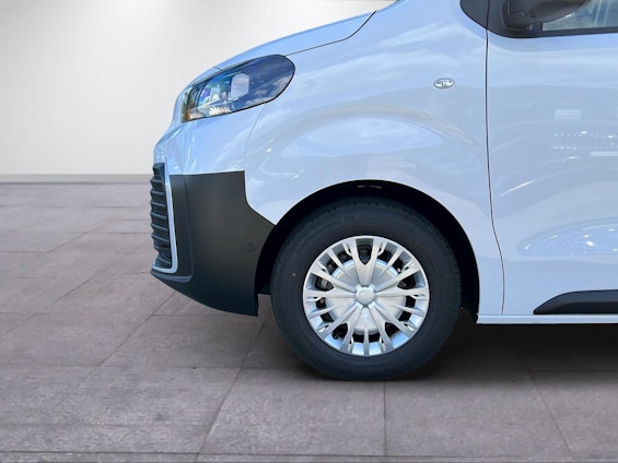 Vehicle image 2 Vehicle image 2