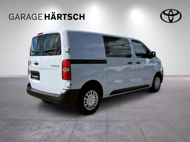 Toyota PROACE Van L1 2.0 D Advanced